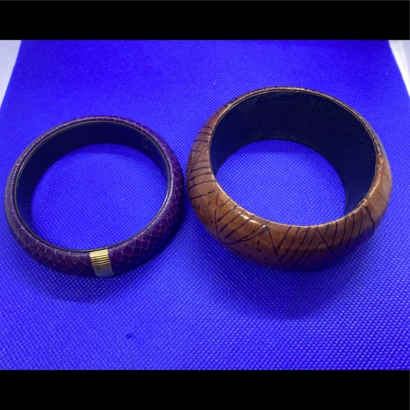 Genuine Leather Bangles (2) - Picture 9 of 11